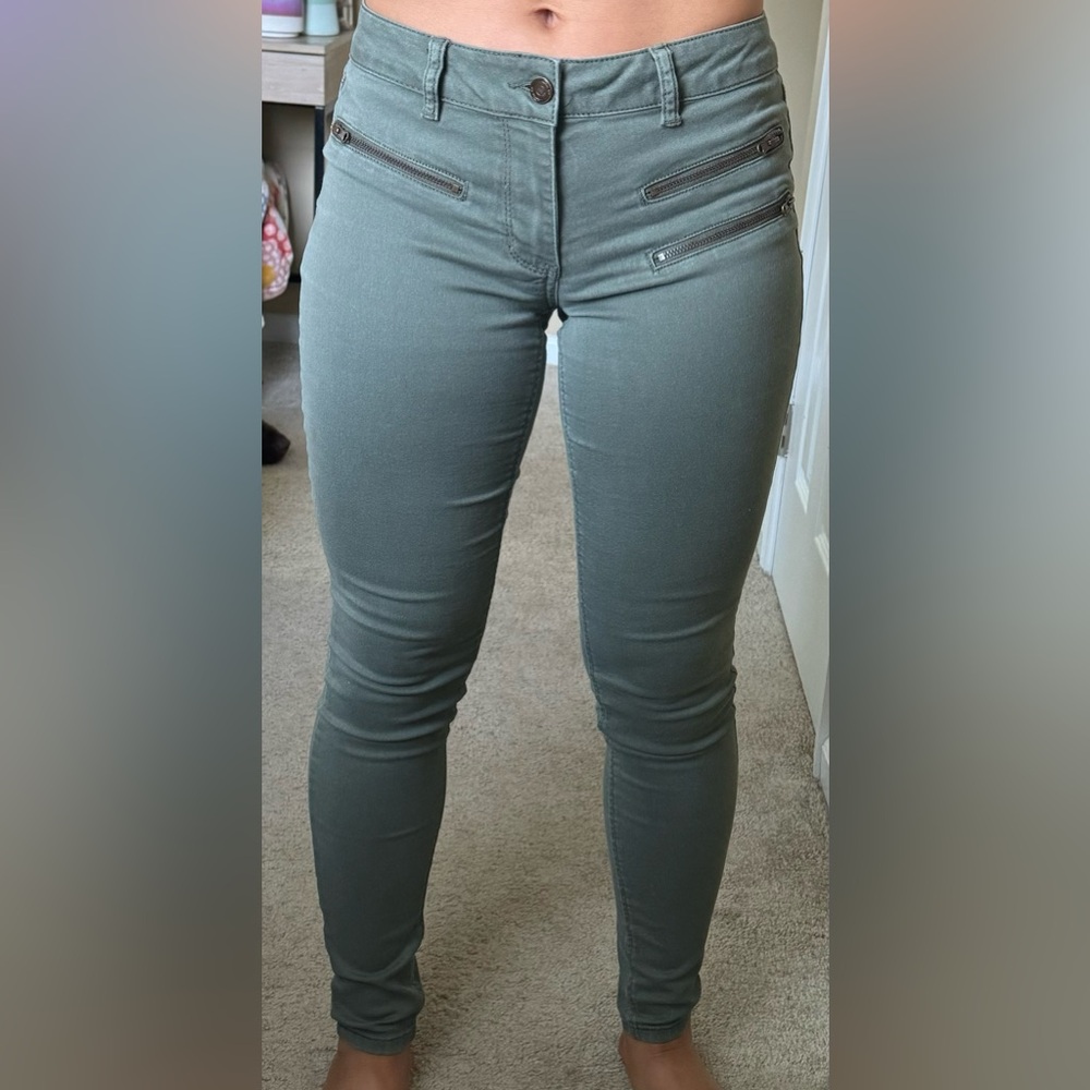 Cred NY jeans in olive/army green